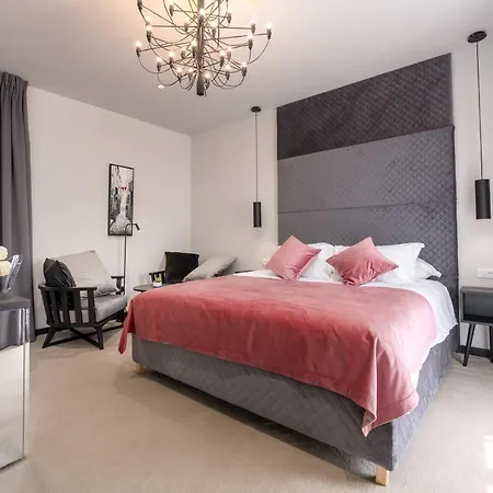 Exclusive In Casa Manzolin דירה *